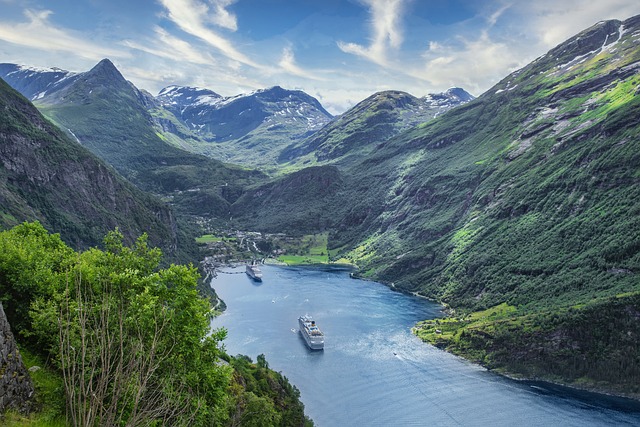 Aventura y Emoción: Cruceros por la Costa de Noruega